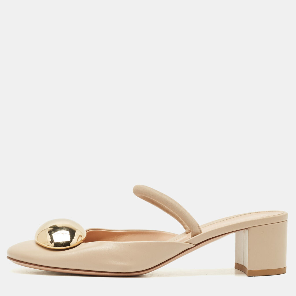 Gianvito Rossi Beige Leather Sphera Block Heel Pumps Size 40 Gianvito Rossi Beige Leather Sphera Block Heel Pumps Size 40