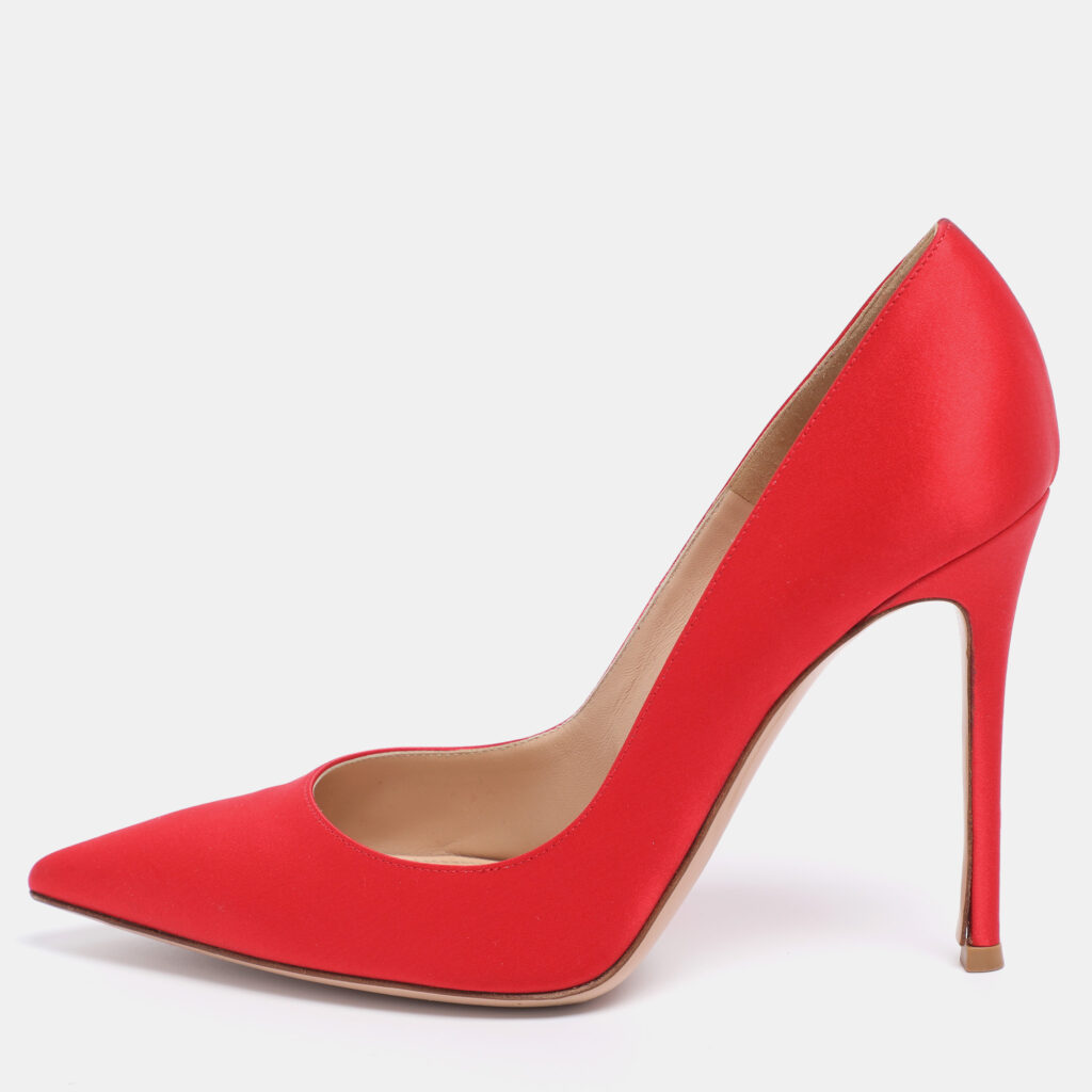 Gianvito Rossi Red Satin Pumps Size 40 Gianvito Rossi Red Satin Pumps Size 40