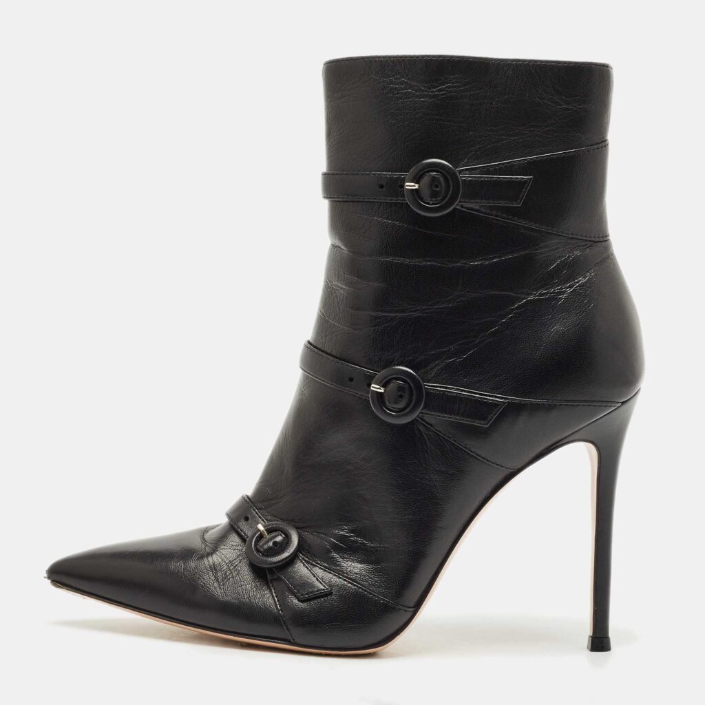 Gianvito Rossi Black Leather Ankle Length Boots Size 39 Gianvito Rossi Black Leather Ankle Length Boots Size 39
