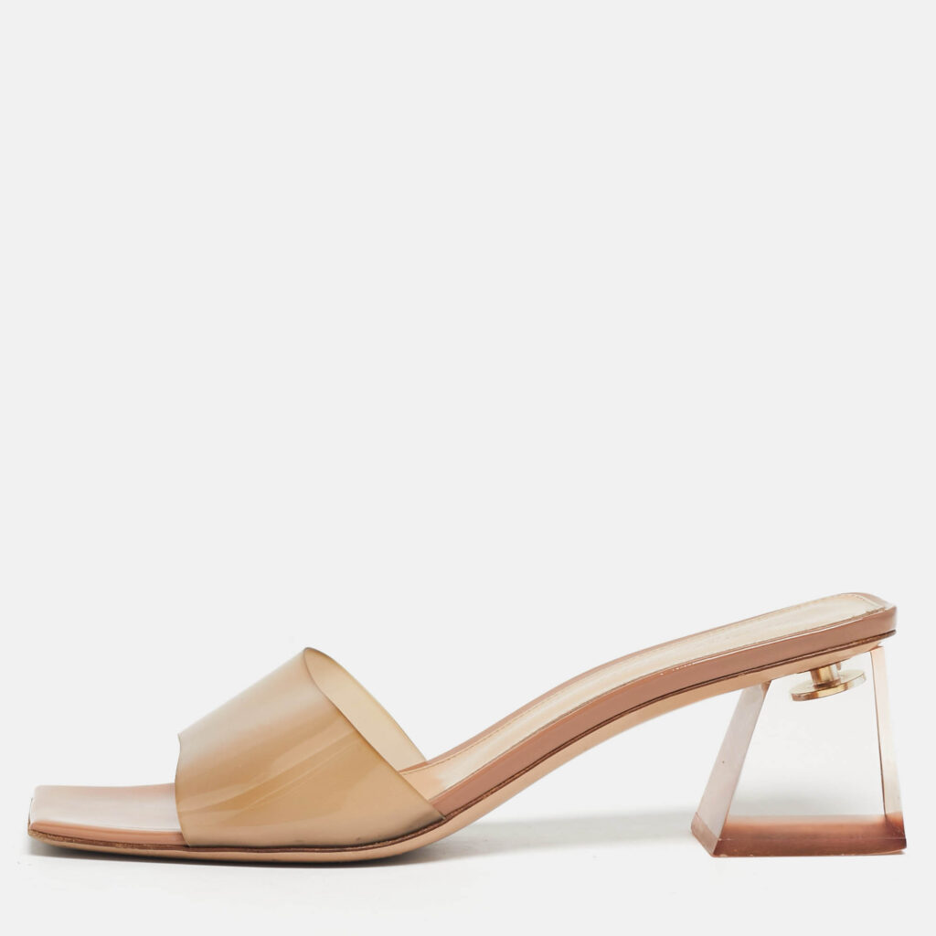 Gianvito Rossi Beige PVC Cosmic Mules Size 38 Gianvito Rossi Beige PVC Cosmic Mules Size 38