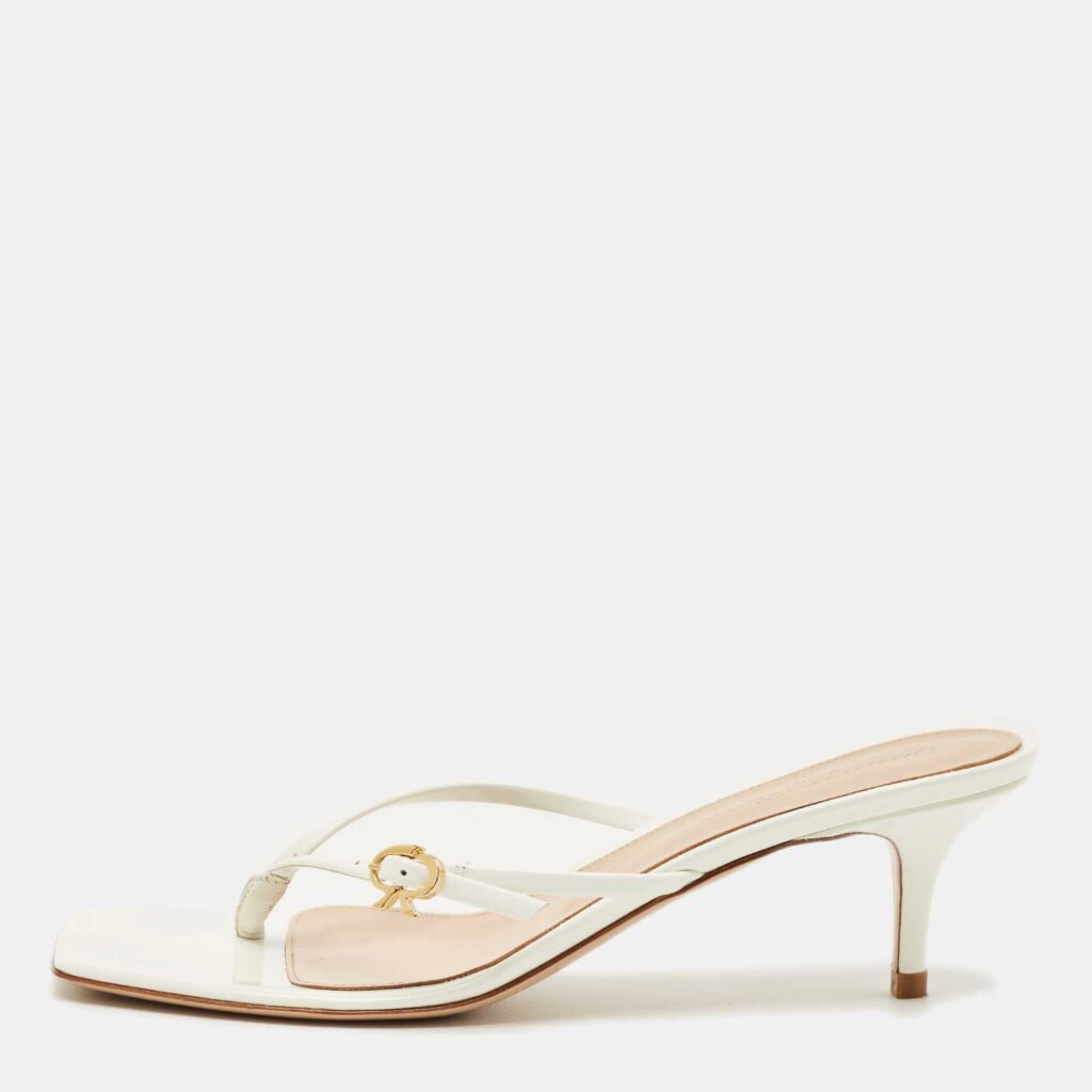Gianvito Rossi White Patent Leather Buckle Thong Slide Sandals Size 38 Gianvito Rossi White Patent Leather Buckle Thong Slide Sandals Size 38