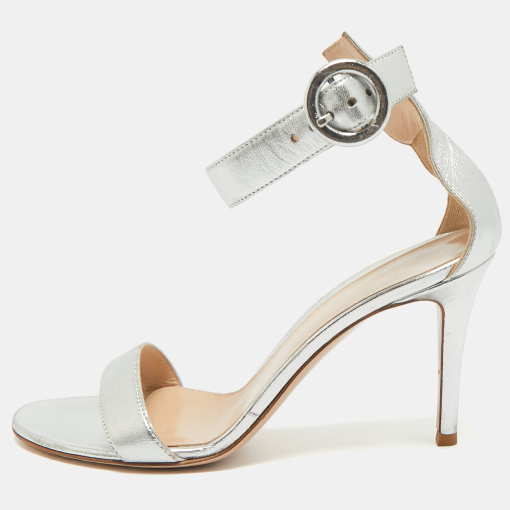Gianvito Rossi Silver Leather Portofino Ankle Strap Sandals Size 37 Gianvito Rossi Silver Leather Portofino Ankle Strap Sandals Size 37