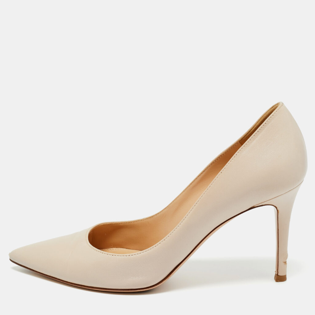 Gianvito Rossi Cream Leather Gianvito 105 Pumps Size 38 Gianvito Rossi Cream Leather Gianvito 105 Pumps Size 38