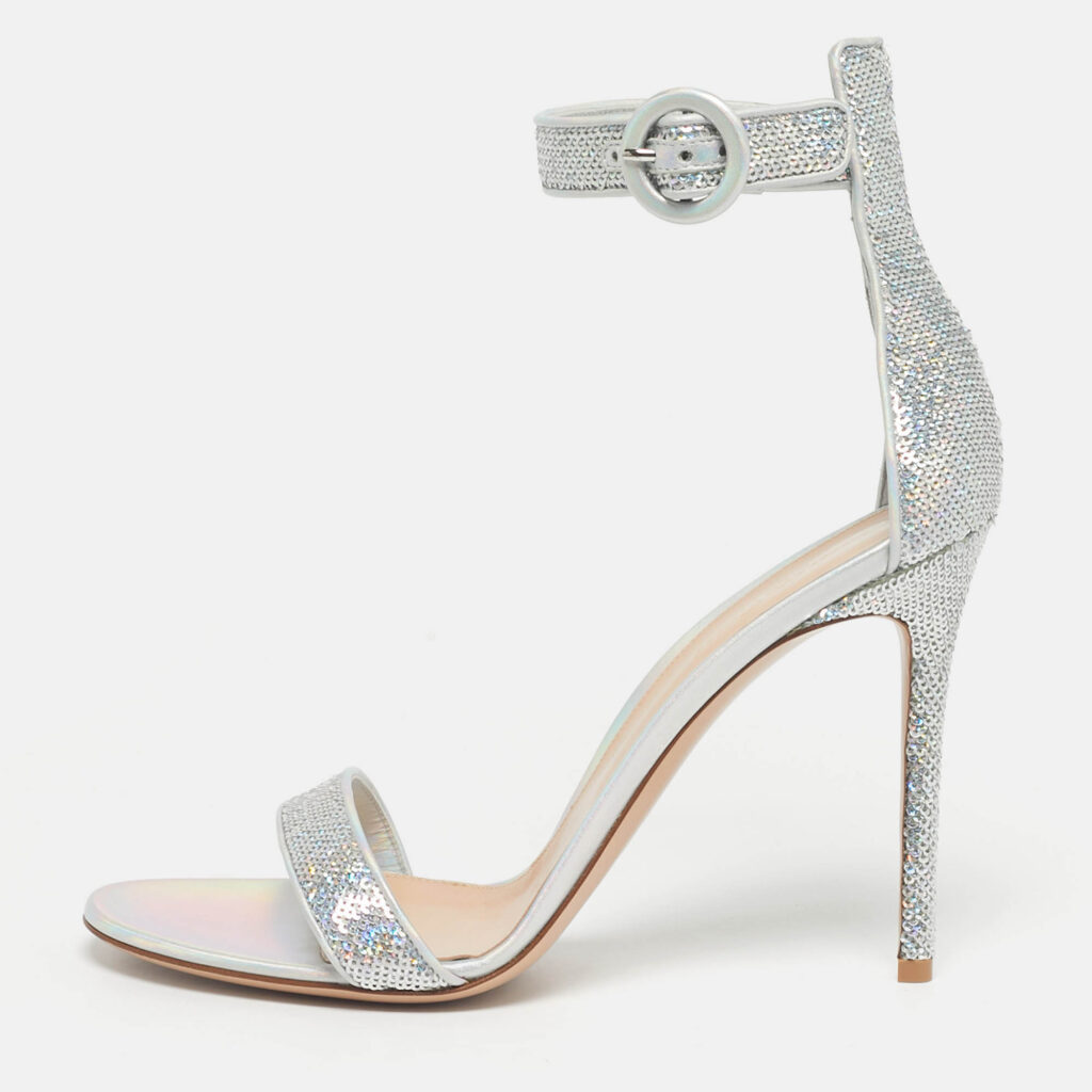 luxury-women-gianvito-rossi-used-shoes-p1219247-010-1.jpg Gianvito Rossi Silver Iridescent Leather and Sequins Portofino Ankle Strap Sandals Size 42