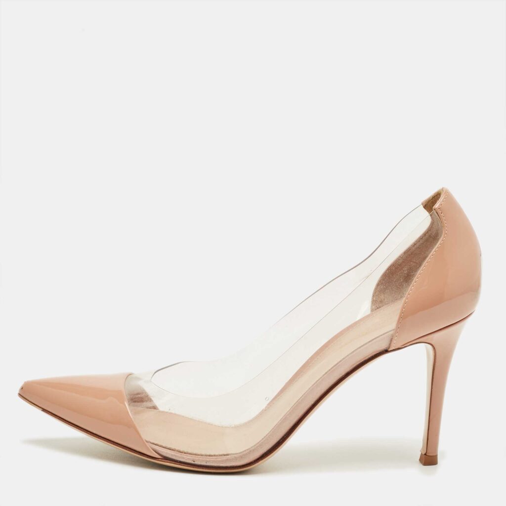 Gianvito Rossi Beige/Transparent Patent Leather and PVC Plexi Pumps Size 39 Gianvito Rossi Beige/Transparent Patent Leather and PVC Plexi Pumps Size 39