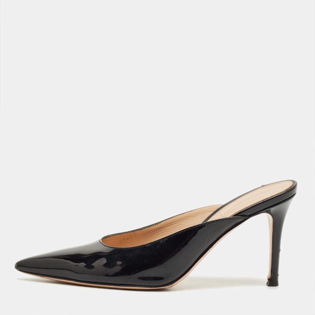 Gianvito Rossi Black Patent Plexi Mules Size 36 Gianvito Rossi Black Patent Plexi Mules Size 36