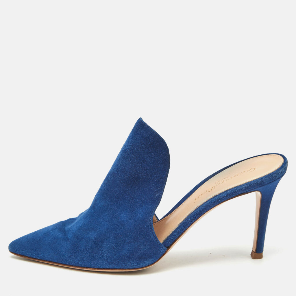 luxury-women-gianvito-rossi-used-shoes-p1229071-010-1.jpg Gianvito Rossi Blue Suede Aramis Mules Size 36