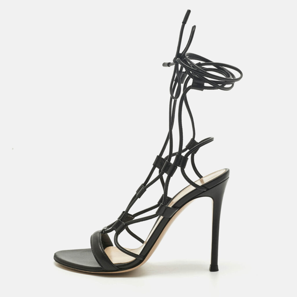 Gianvito Rossi Black Leather Giza Gladiator Flat Sandals Size 36 Gianvito Rossi Black Leather Giza Gladiator Flat Sandals Size 36