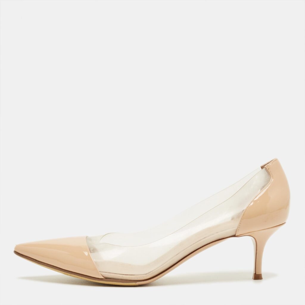 Gianvito Rossi Beige/Transparent Patent Leather and PVC Plexi Pumps Size 42 Gianvito Rossi Beige/Transparent Patent Leather and PVC Plexi Pumps Size 42