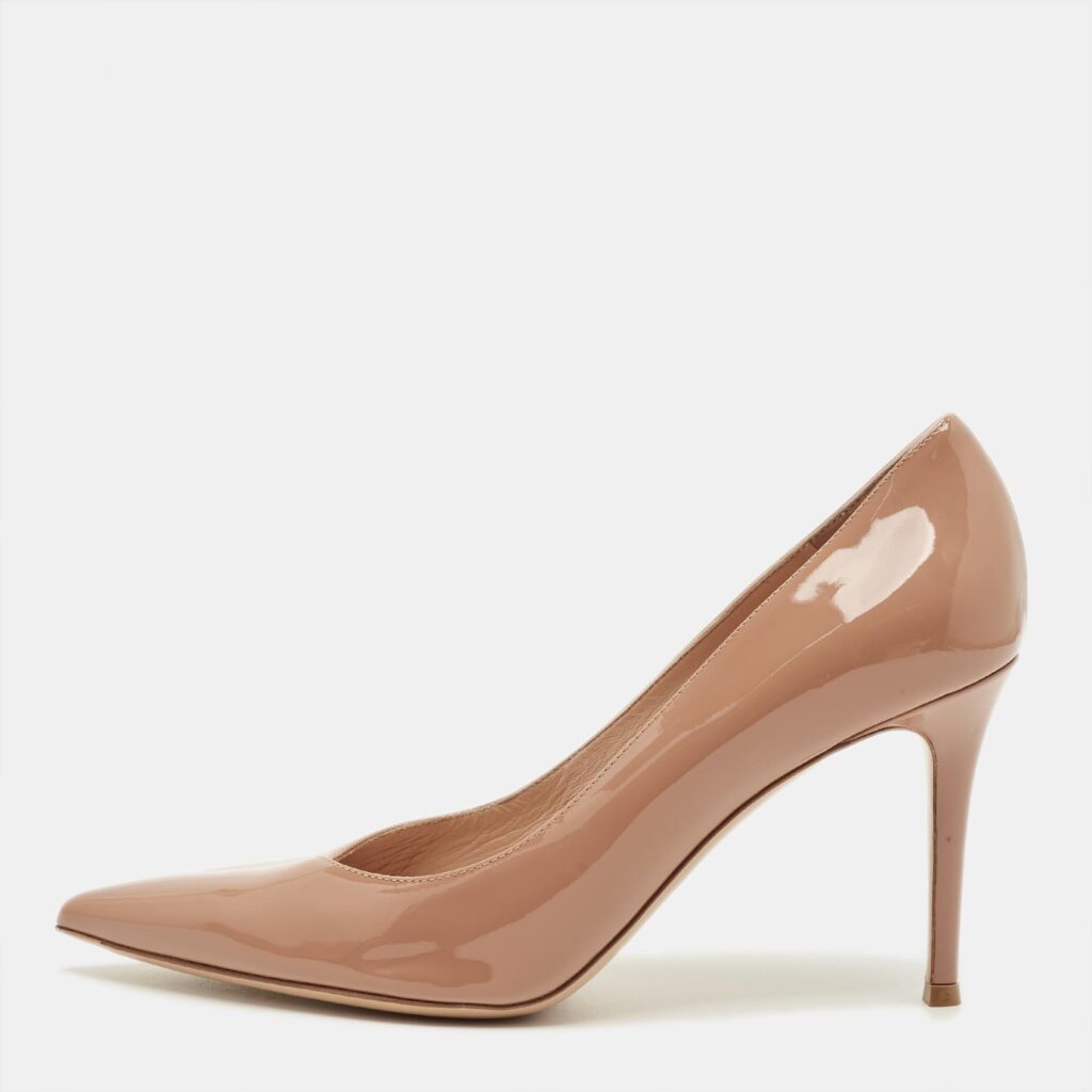 Gianvito Rossi Gianvito Size 41 Beige Patent Leather Pumps