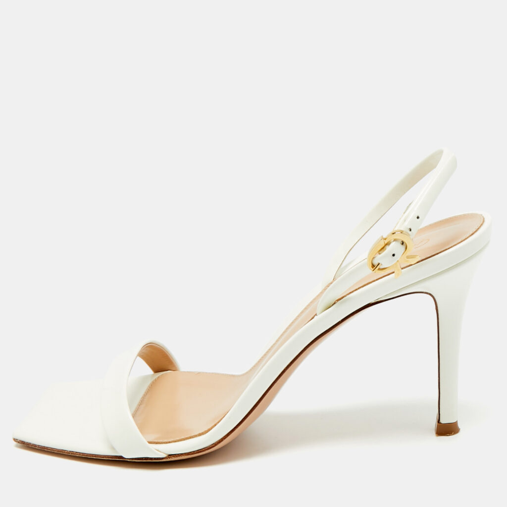 Gianvito Rossi Ribbon Size 37.5 White Patent Leather Ankle Strap Sandals