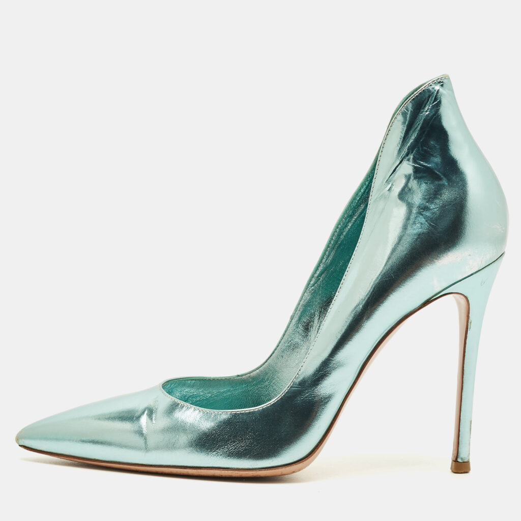 Gianvito Rossi Decollete Size 39 Metallic Blue Leather Pumps