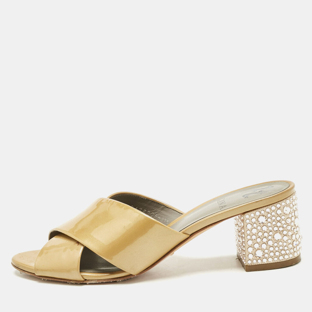 Gina Beige Patent Leather Crisscross Crystal Embellished Block Heel Sandals Size 37.5 Gina Beige Patent Leather Crisscross Crystal Embellished Block Heel Sandals Size 37.5