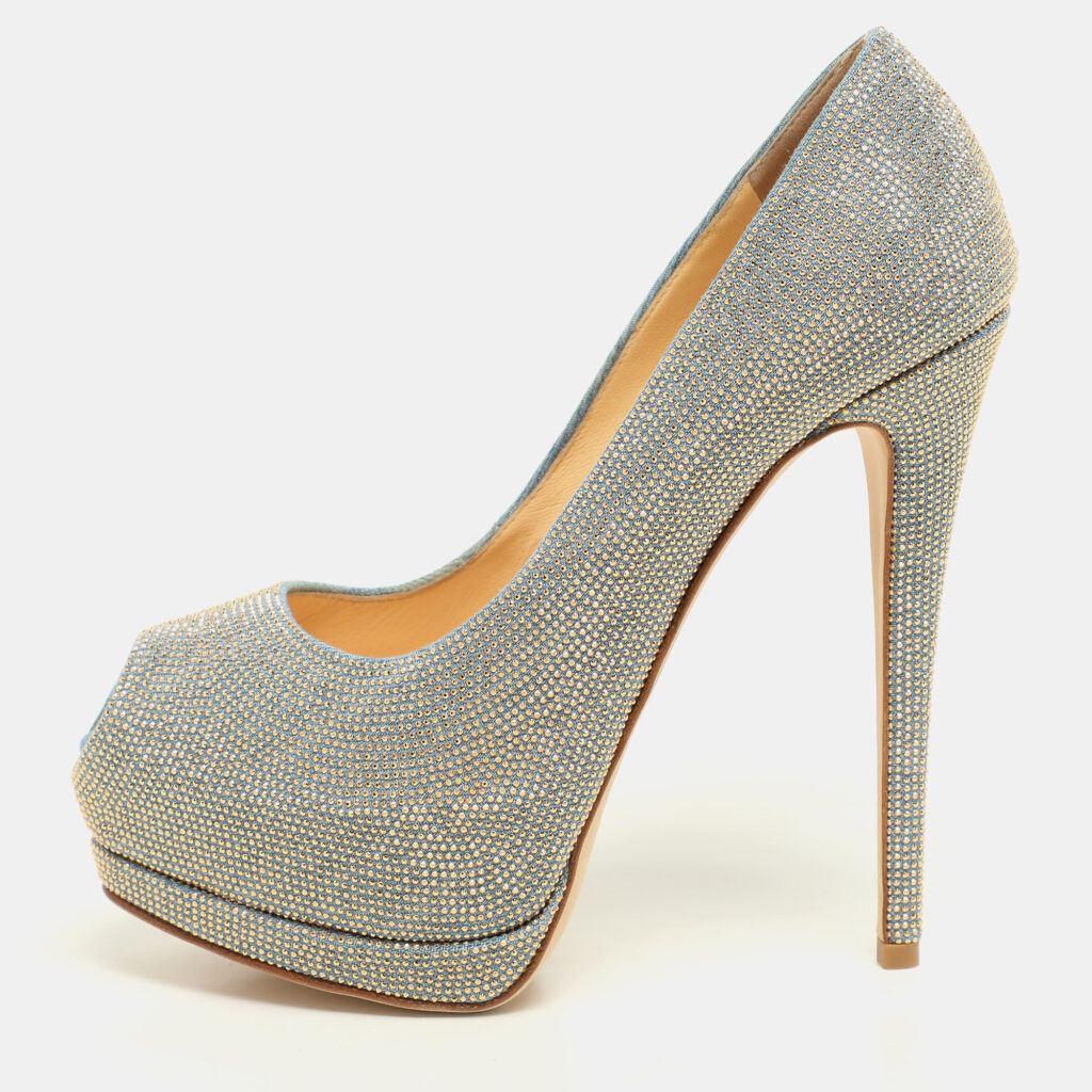 Giuseppe Zanotti Blue/Gold Studded Denim Peep Toe Platform Pumps Size 38 Giuseppe Zanotti Blue/Gold Studded Denim Peep Toe Platform Pumps Size 38