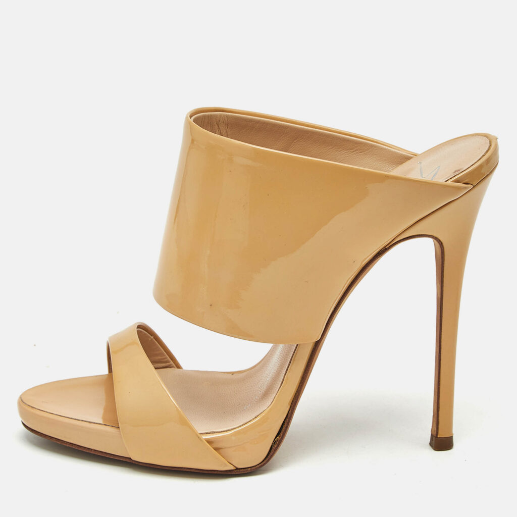 Giuseppe Zanotti Beige Patent Leather Andrea Slide Sandals Size 35 Giuseppe Zanotti Beige Patent Leather Andrea Slide Sandals Size 35