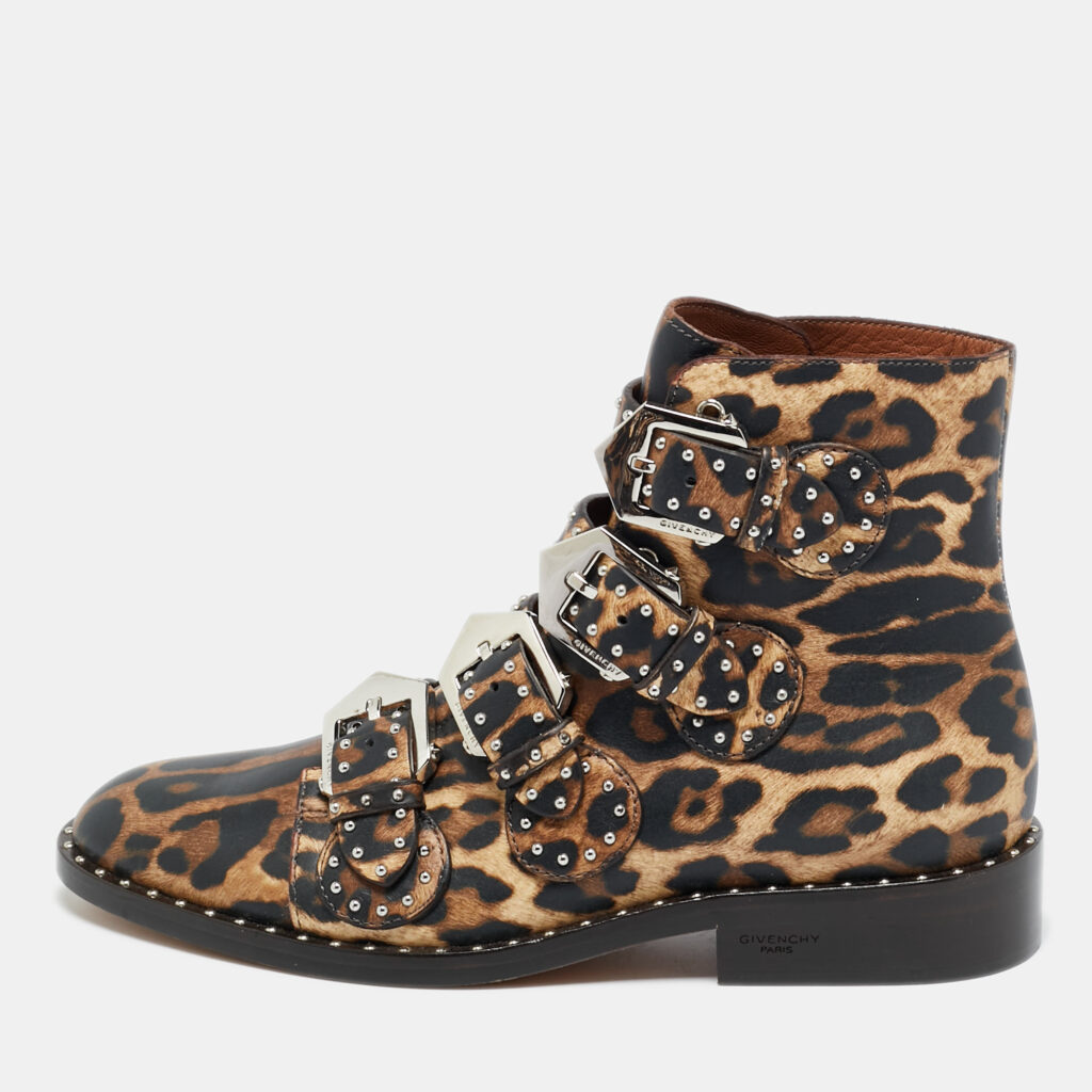 luxury-women-givenchy-new-shoes-p1245669-001-1.jpg Givenchy Size 36 Black Leather Studded Buckle Detail Ankle Boots