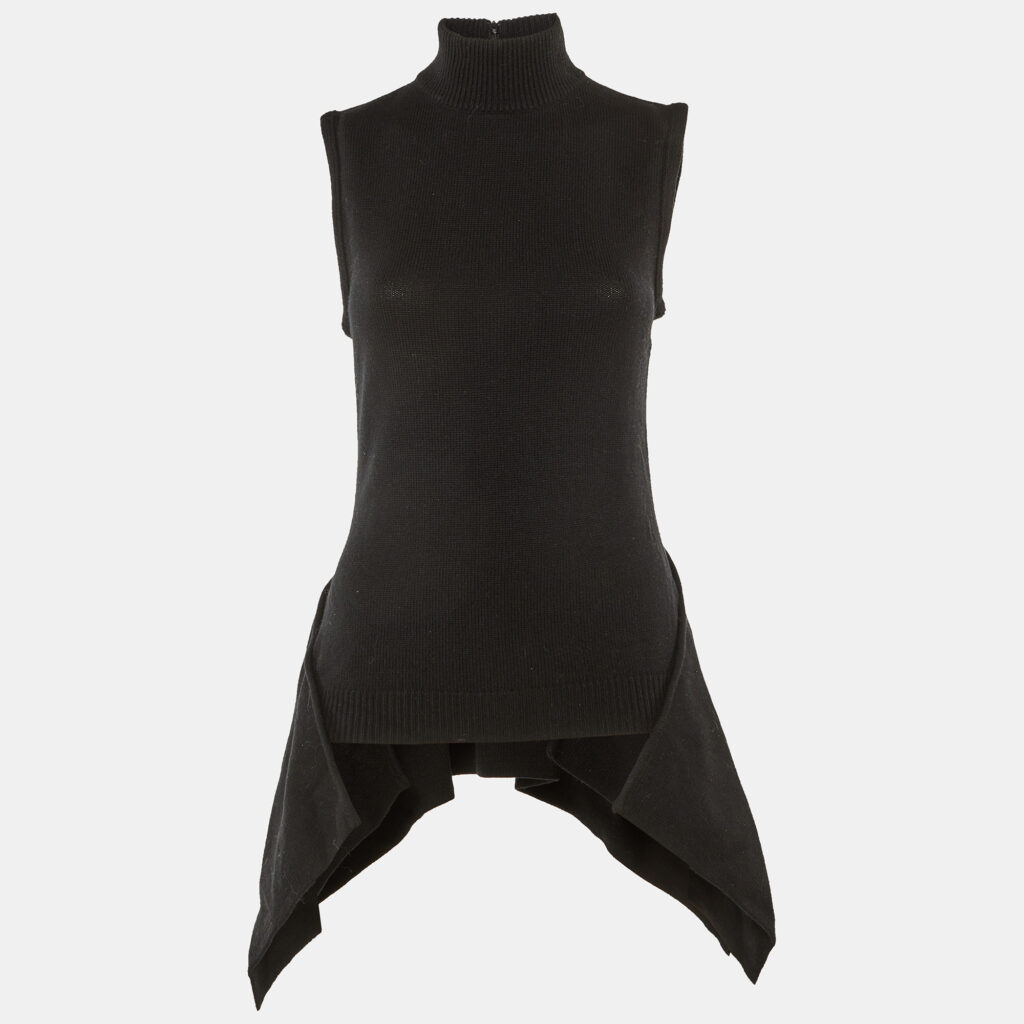 luxury-women-givenchy-used-clothes-p1189538-001-1.jpg Givenchy Black Wool Knit Asymmetric Hem Sweater M