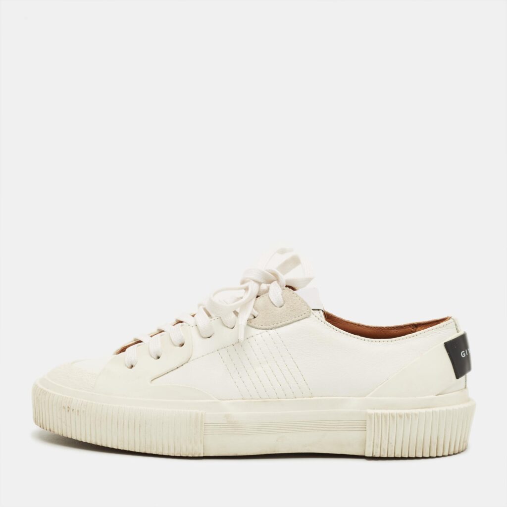 Givenchy White/Black Leather and Rubber Low Top Sneakers Size 35.5 Givenchy White/Black Leather and Rubber Low Top Sneakers Size 35.5