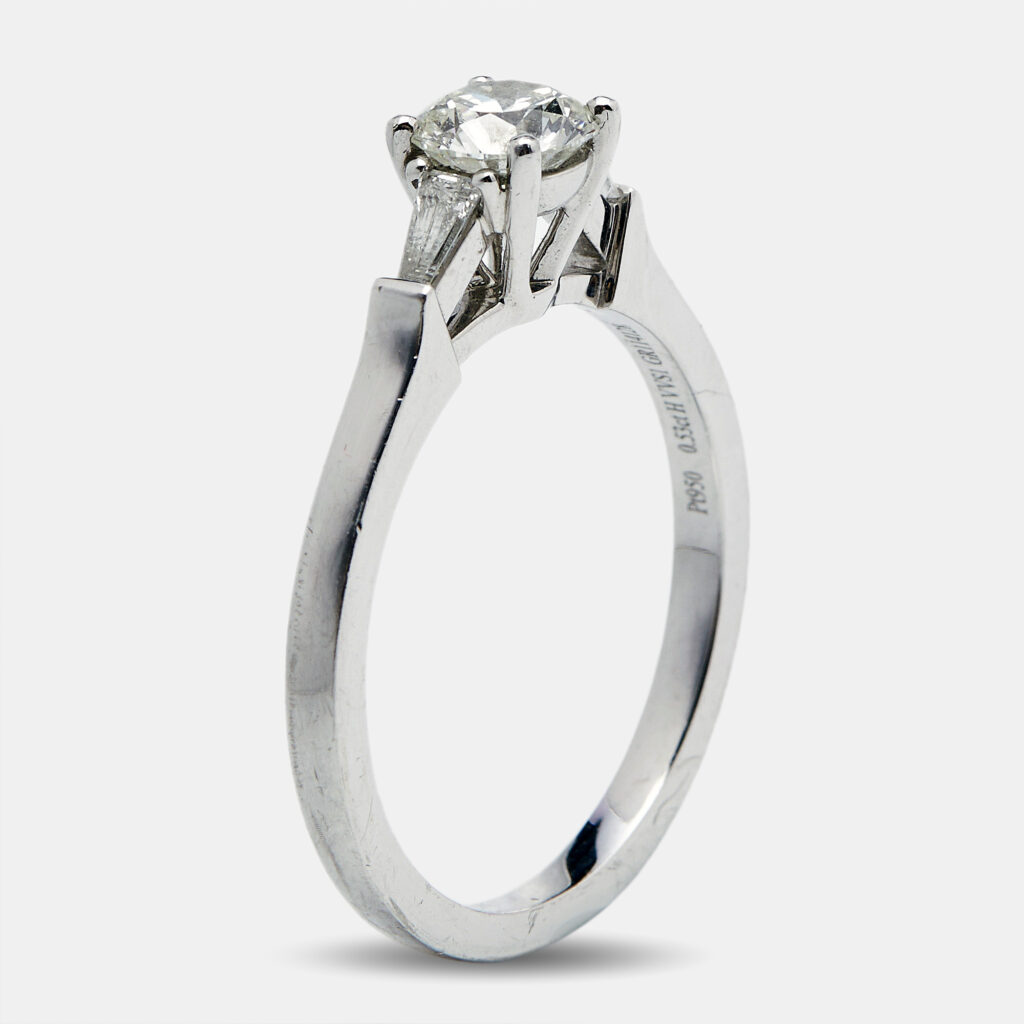 Graff Promise Diamond Platinum Engagement Ring Size 52 Graff Promise Diamond Platinum Engagement Ring Size 52