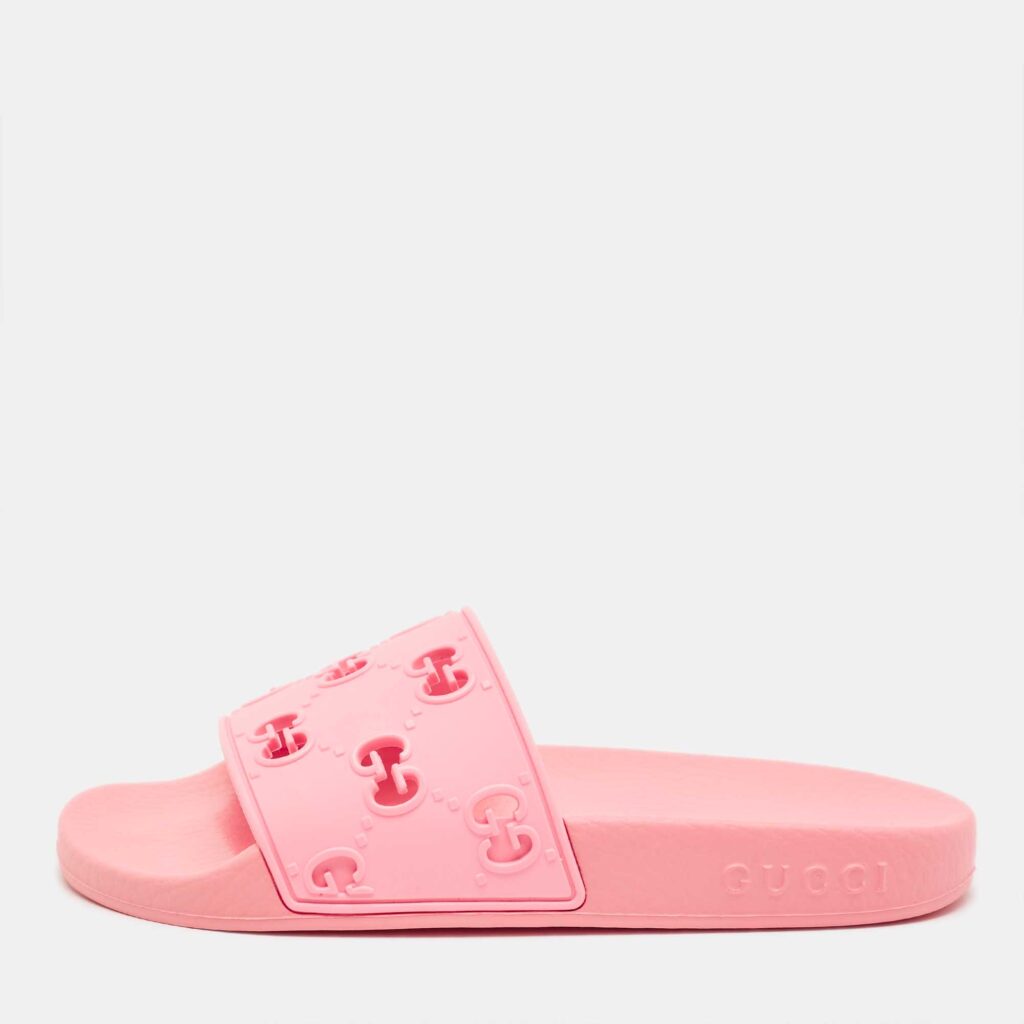Gucci Pink GG Laser Cut Rubber Pool Slides Size 34 Gucci Pink GG Laser Cut Rubber Pool Slides Size 34