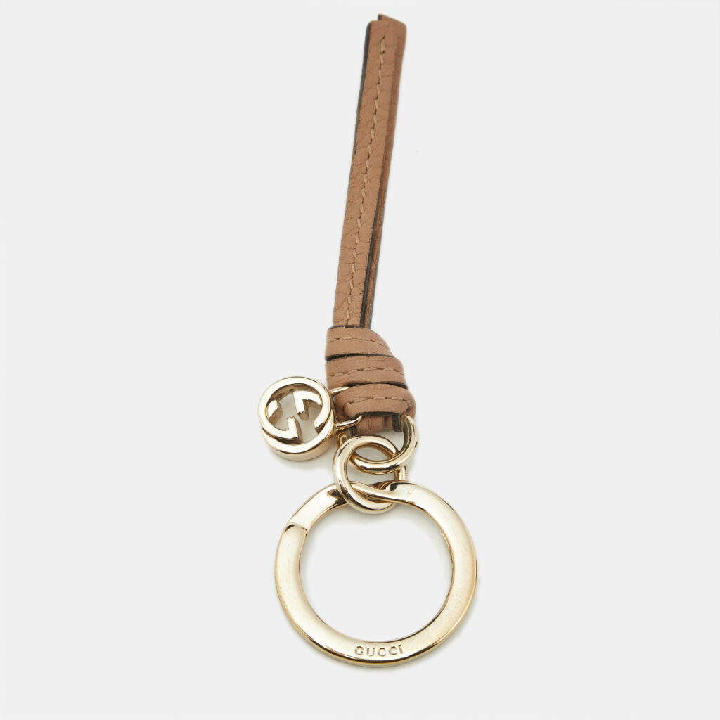 Gucci Beige Leather Interlocking G Keychain Gucci Beige Leather Interlocking G Keychain