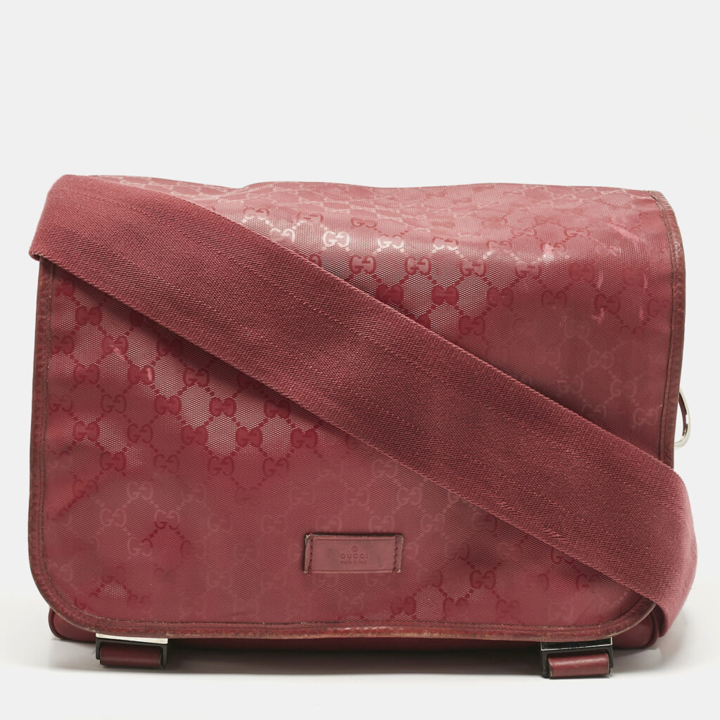 Gucci Red GG Imprime Canvas Diaper Messenger Bag Gucci Red GG Imprime Canvas Diaper Messenger Bag