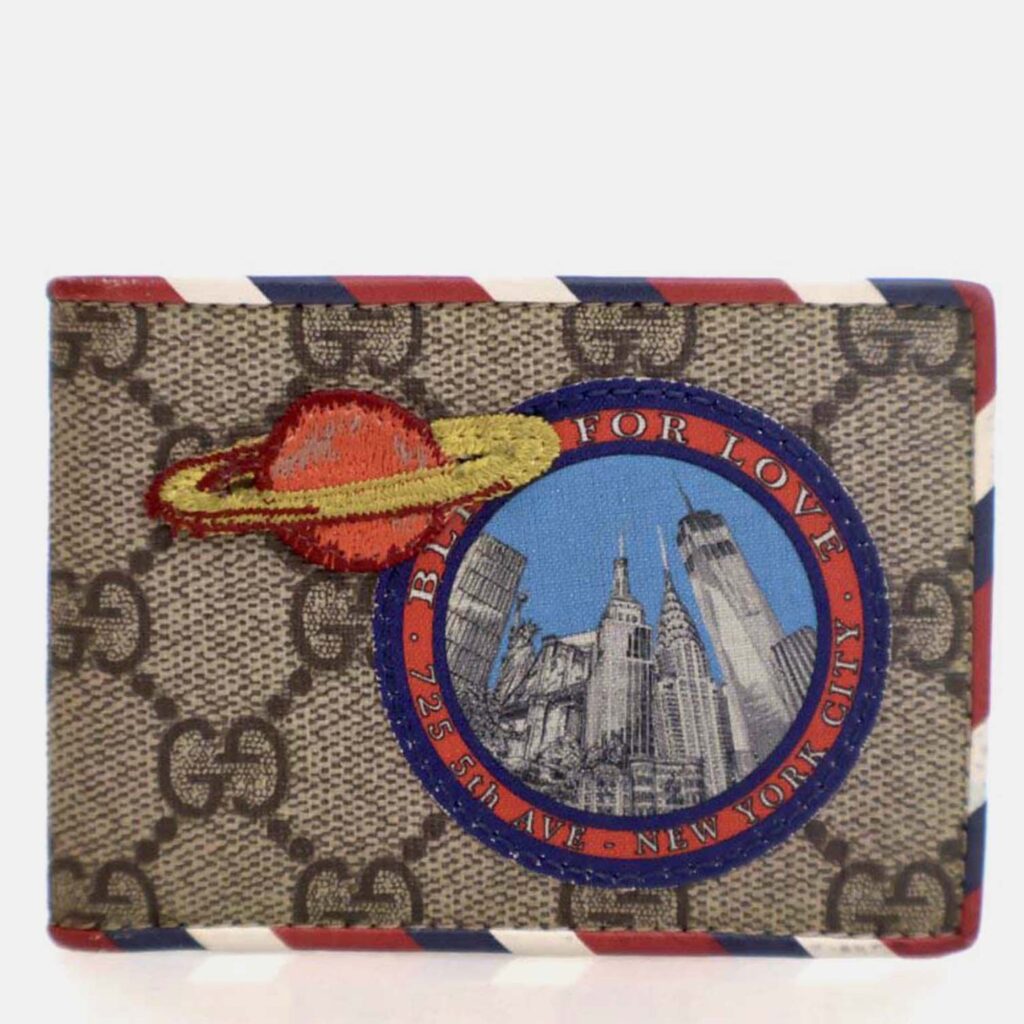 Gucci Courrier GG Supreme Bi Fold Wallet Gucci Courrier GG Supreme Bi Fold Wallet