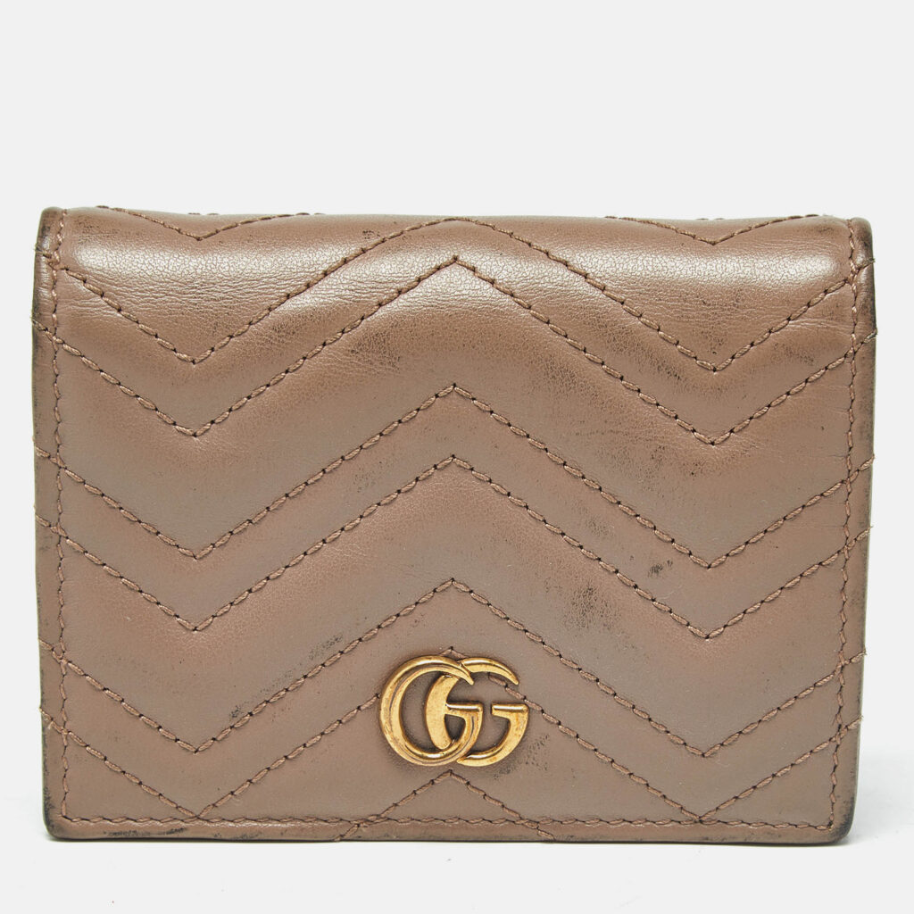 Gucci Beige Matelasse Leather GG Marmont Card Case Gucci Beige Matelasse Leather GG Marmont Card Case