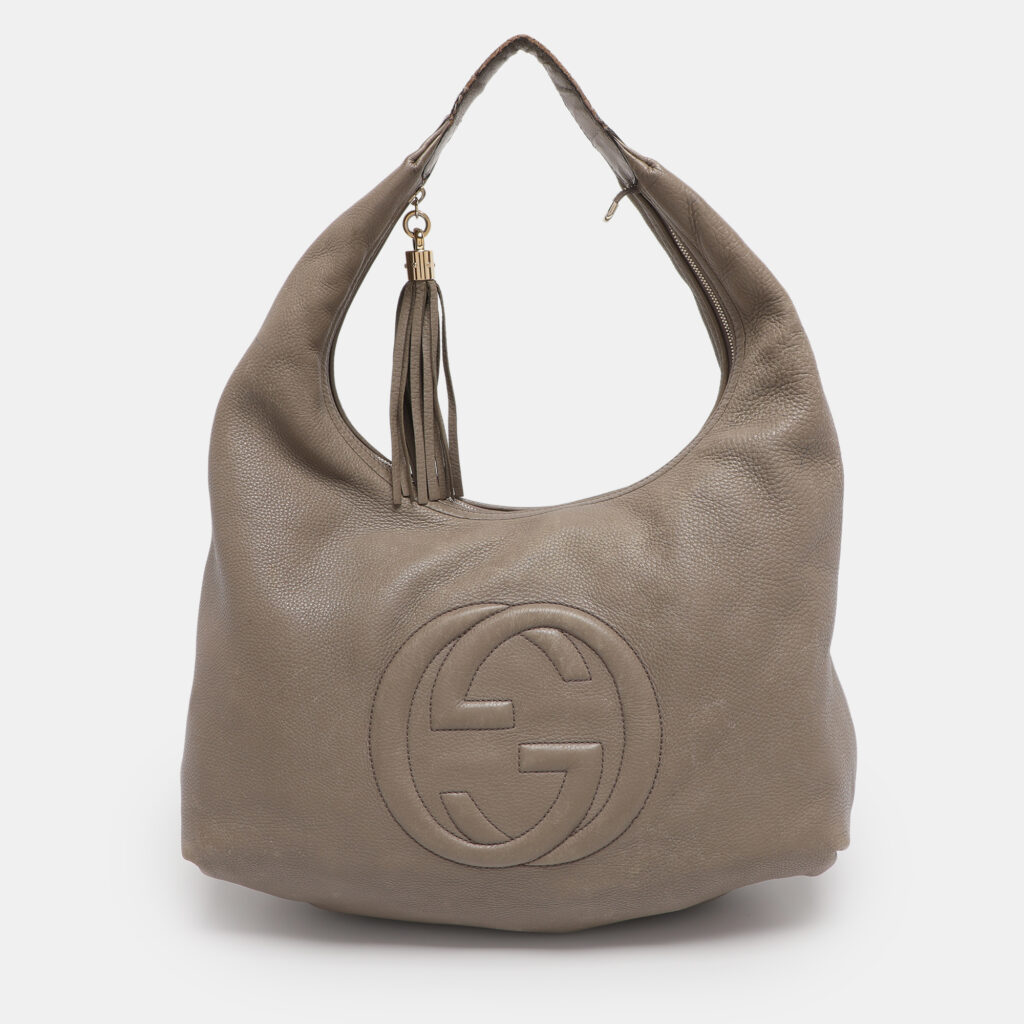 luxury-women-gucci-used-handbags-p1230225-001-1.jpg Gucci Taupe Leather Soho Disco Hobo