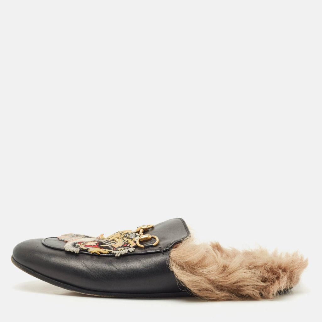 Gucci Black Tiger Embroidered Leather And Fur Princetown Horsebit Mule Sandals Size 37 Gucci Black Tiger Embroidered Leather And Fur Princetown Horsebit Mule Sandals Size 37