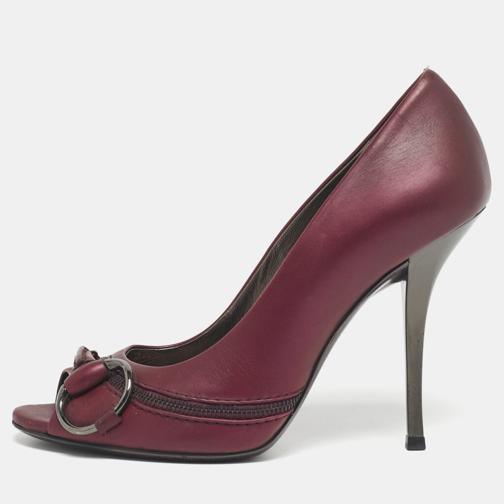Gucci Plum Leather Flyod Horsebit Detail Peep Toe Pumps Size 36.5 Gucci Plum Leather Flyod Horsebit Detail Peep Toe Pumps Size 36.5