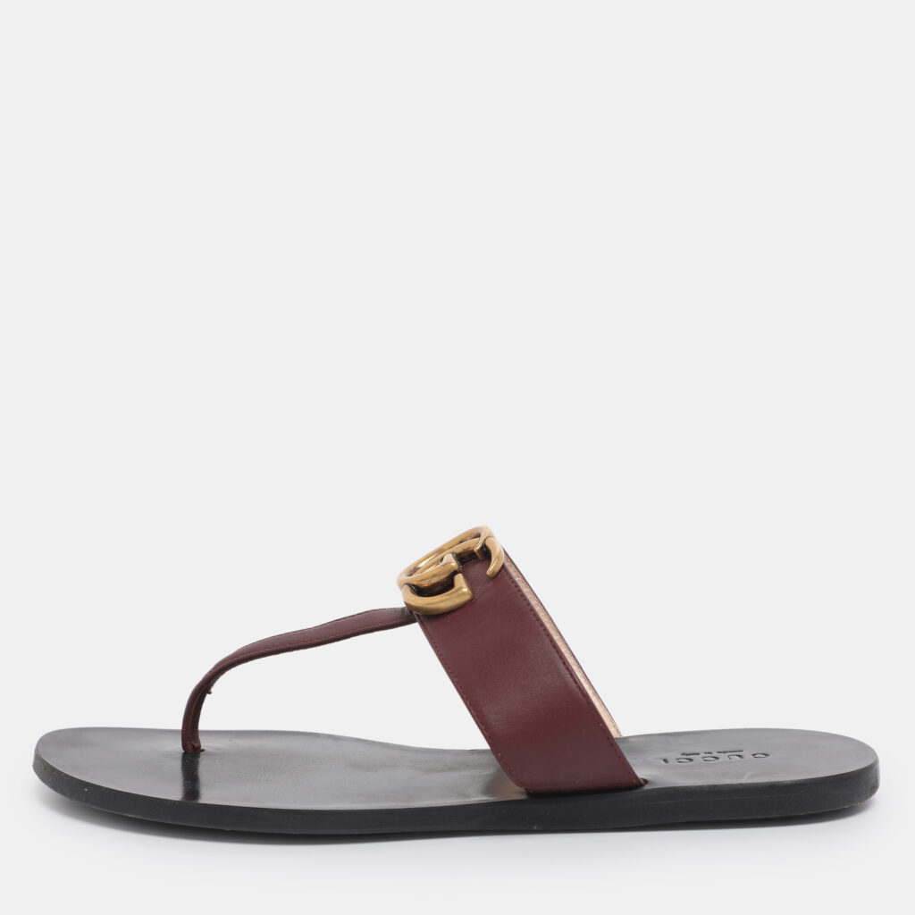 Gucci Burgundy Leather GG Marmont Thong Flats Size 36 Gucci Burgundy Leather GG Marmont Thong Flats Size 36