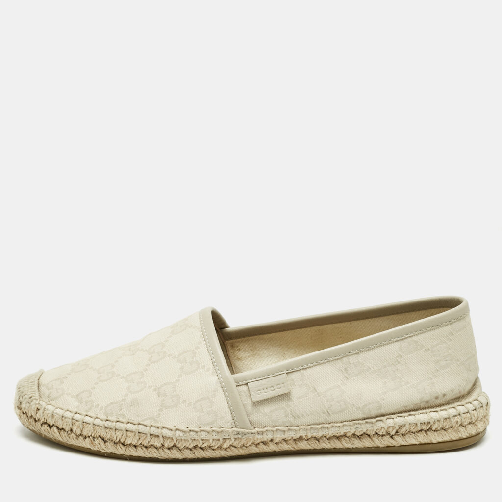 Gucci Grey Canvas and Leather GG Canvas Espadrille Flats Size 38.5 Gucci Grey Canvas and Leather GG Canvas Espadrille Flats Size 38.5
