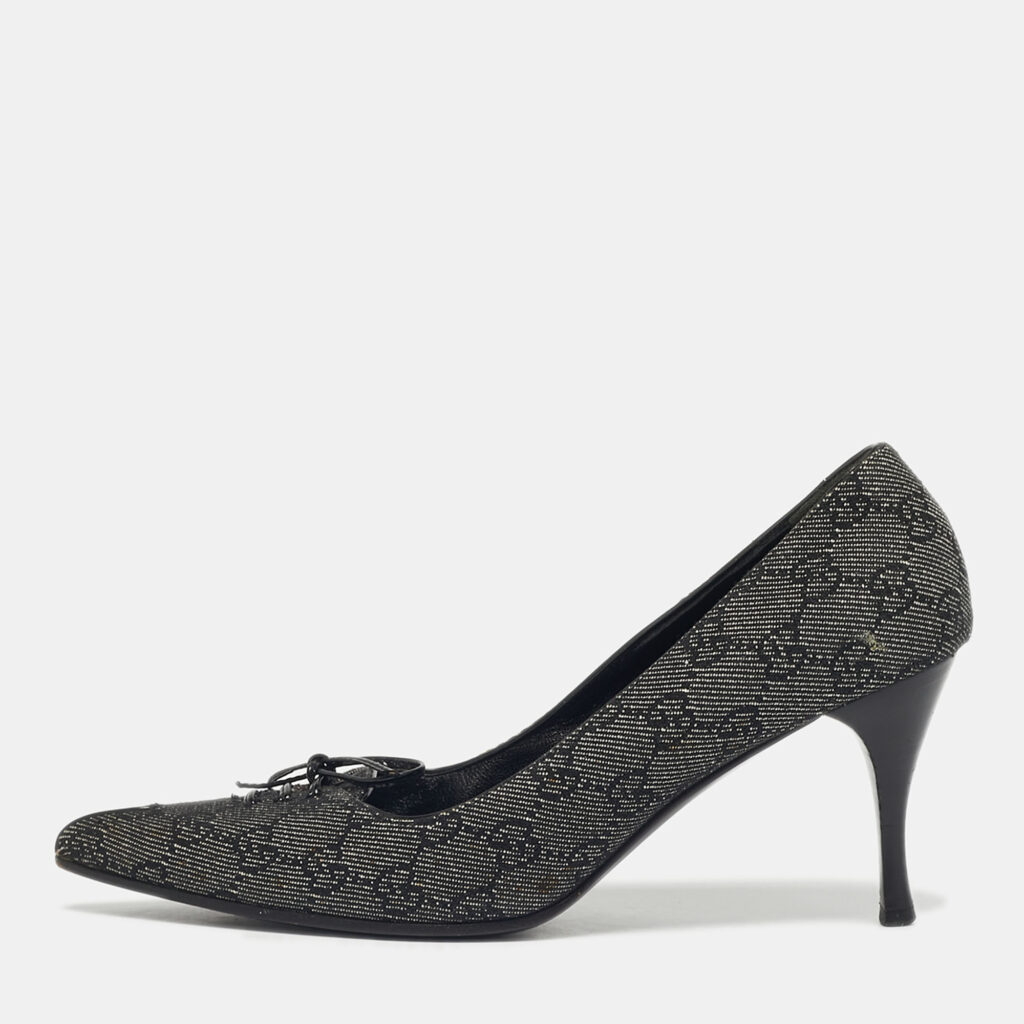 Gucci Black GG Denim Bow Pointed Toe Pumps Size 40 Gucci Black GG Denim Bow Pointed Toe Pumps Size 40
