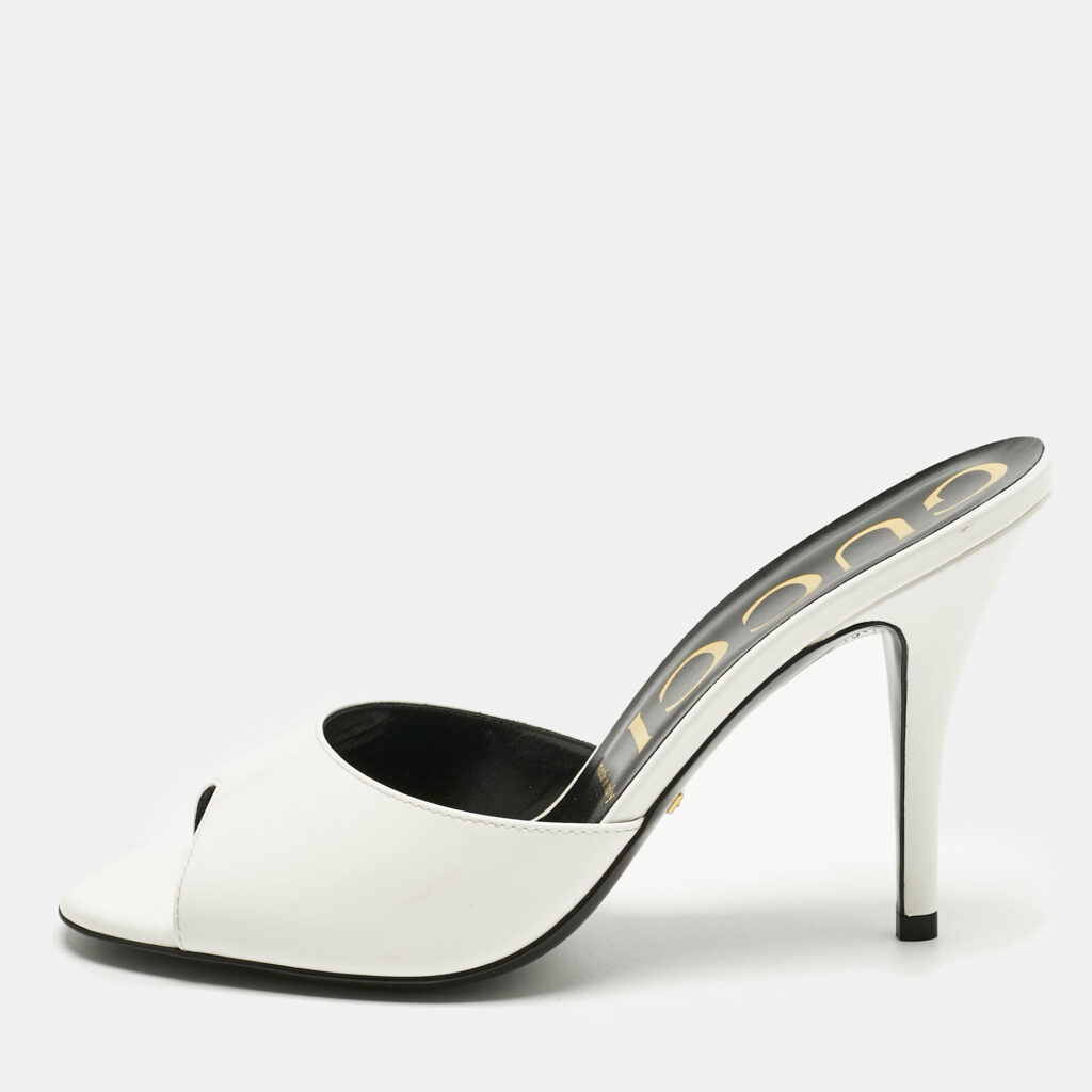 Gucci White Patent Leather Slide Sandals Size 38