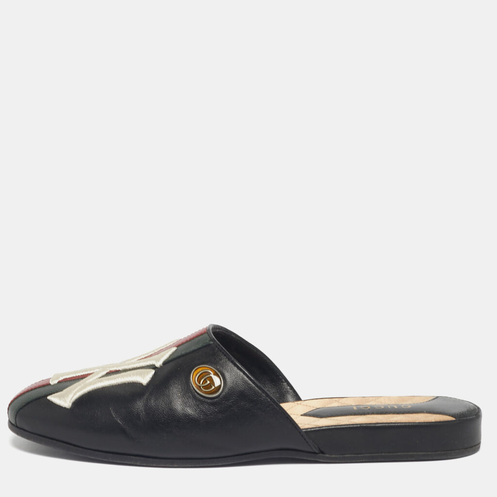 Gucci Black Leather NY Yankees Mules Size 36 Gucci Black Leather NY Yankees Mules Size 36