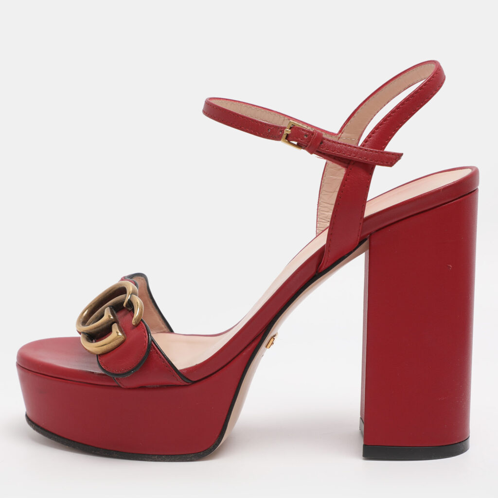 Gucci Red Leather GG Marmont Ankle Strap Sandals Size 38 Gucci Red Leather GG Marmont Ankle Strap Sandals Size 38
