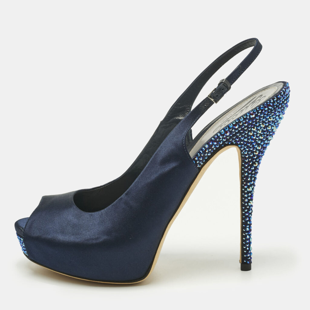 Gucci Navy Blue Satin Peep Toe Slingback Pumps Size 40 Gucci Navy Blue Satin Peep Toe Slingback Pumps Size 40