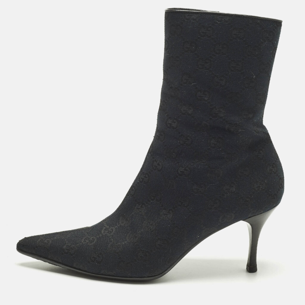 Gucci Navy Blue/Black GG Canvas Pointed Toe Ankle Length Boots Size 39 Gucci Navy Blue/Black GG Canvas Pointed Toe Ankle Length Boots Size 39