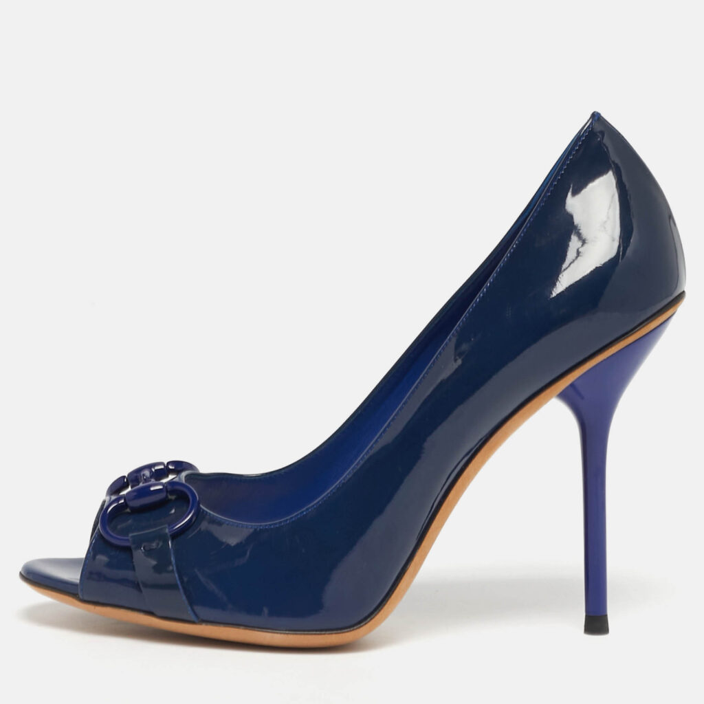 Gucci Horsebit Size 38 Navy Blue Patent Leather Peep Toe Pumps Gucci Horsebit Size 38 Navy Blue Patent Leather Peep Toe Pumps