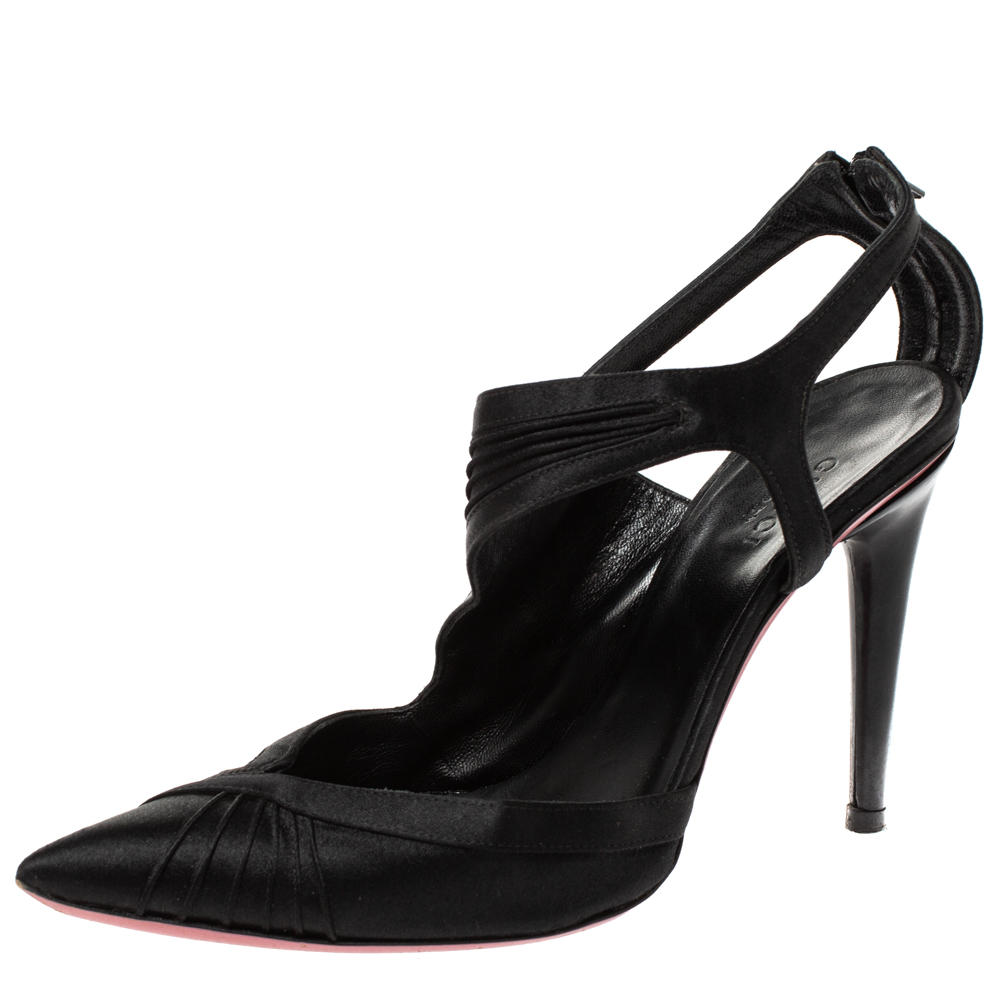 Gucci Black Pleated Satin Pointed Toe Sandals Size 35 Gucci Black Pleated Satin Pointed Toe Sandals Size 35