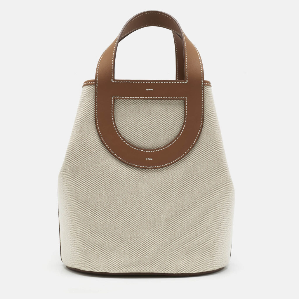 Hermès Ecru/Gold Toile H and Swift Leather In The Loop 23 Bag Hermès Ecru/Gold Toile H and Swift Leather In The Loop 23 Bag