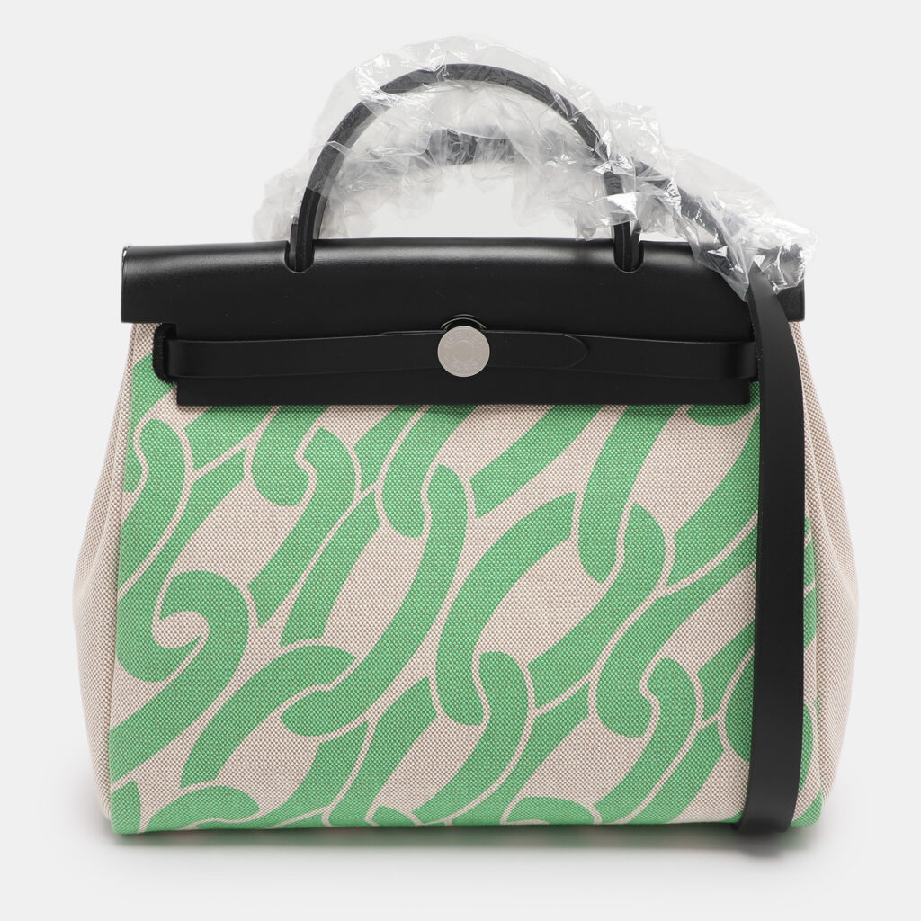 Hermès Vert Comics/Black H Plume Canvas and Vache Hunter Leather Maillons & Co Motif Herbag Zip 31 Bag Hermès Vert Comics/Black H Plume Canvas and Vache Hunter Leather Maillons & Co Motif Herbag Zip 31 Bag