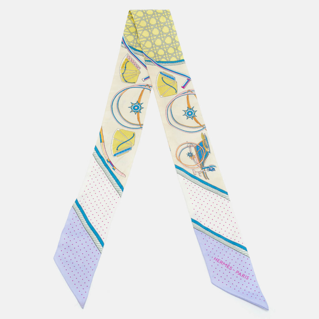 Hermes Beige Silk Les Voitures A Transformation Twilly Hermes Beige Silk Les Voitures A Transformation Twilly