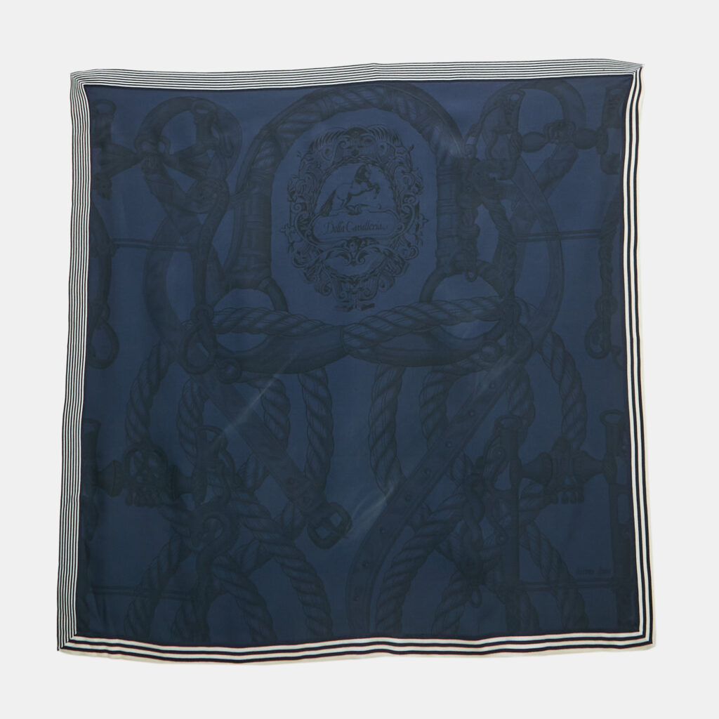 luxury-women-hermes-used-accessories-p1246797-001.jpg Hermès Blue Silk Della Cavalleria scarf