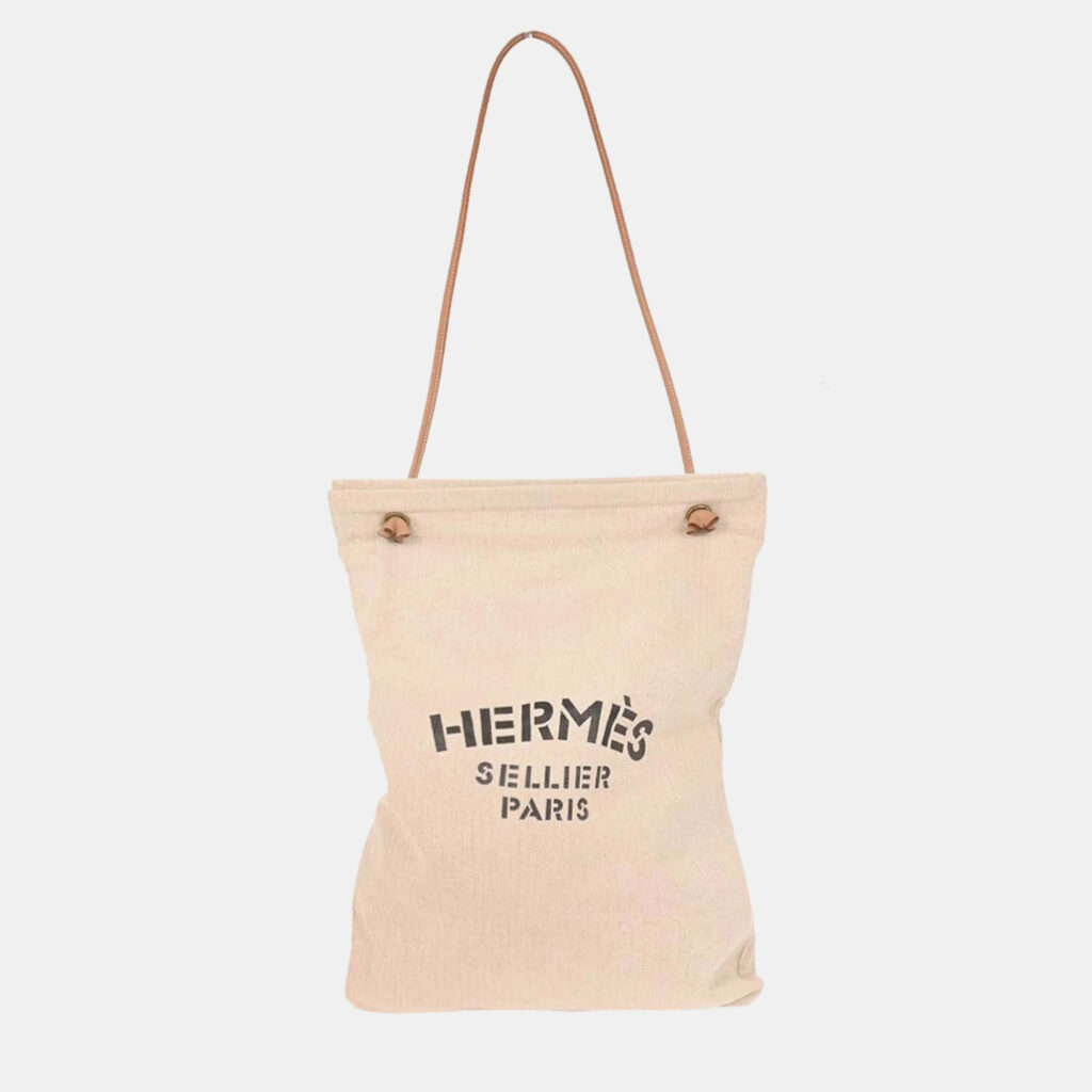 luxury-women-hermes-used-handbags-p1238355-012.jpg Hermes Beige Gold Toile Chevrons Aline GM Shoulder Bag