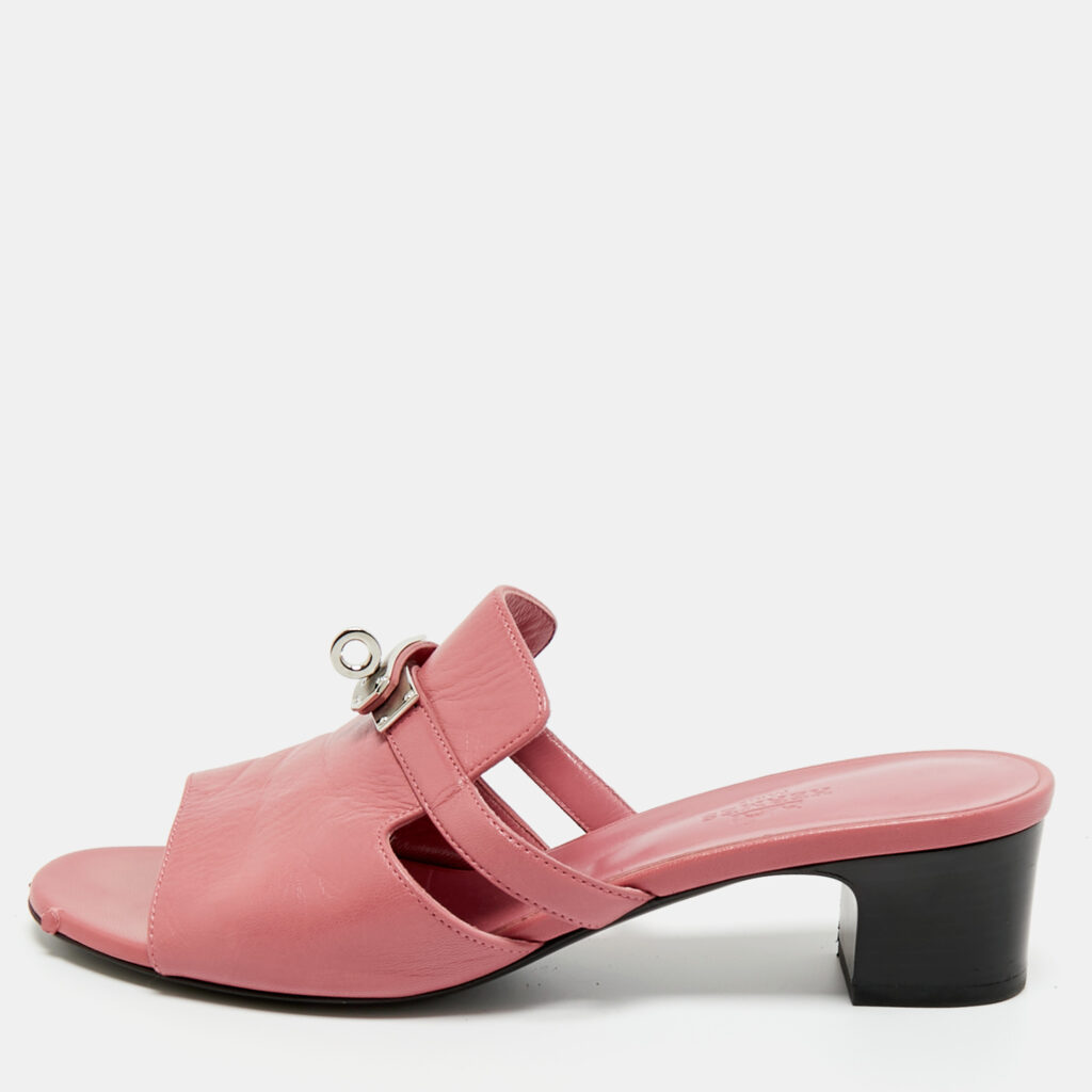 Hermes Pink Leather Cute Mule Sandals Size 38 Hermes Pink Leather Cute Mule Sandals Size 38