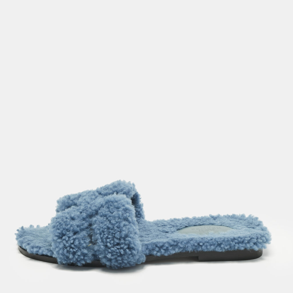 Hermes Blue Shearling Fur Oran Flat Slides Size 37.5 Hermes Blue Shearling Fur Oran Flat Slides Size 37.5