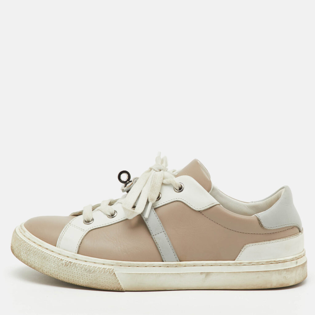 Hermès Beige/White Leather Day Low Top Sneakers Size 38.5 Hermès Beige/White Leather Day Low Top Sneakers Size 38.5