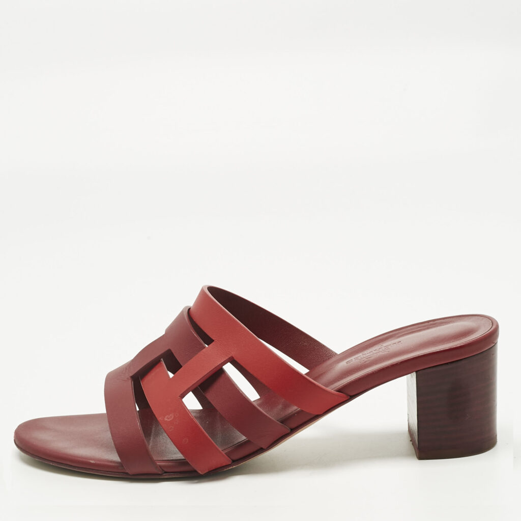 Hermes Red/Burgundy Leather Amika Slide Sandals Size 40 Hermes Red/Burgundy Leather Amika Slide Sandals Size 40